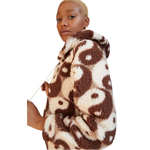 PacSun Royal Sherpa Hoodie | Brown and White | Teddy Fuzzy Jacket Coat, Small - Picture 4 of 16